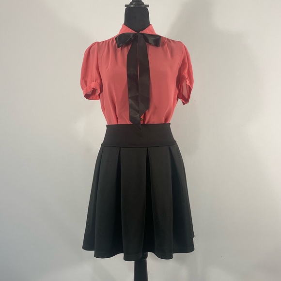 Forever 21 Tops - Coral, short sleeve, gold button up shirt,Sheer,bow tie,size Medium